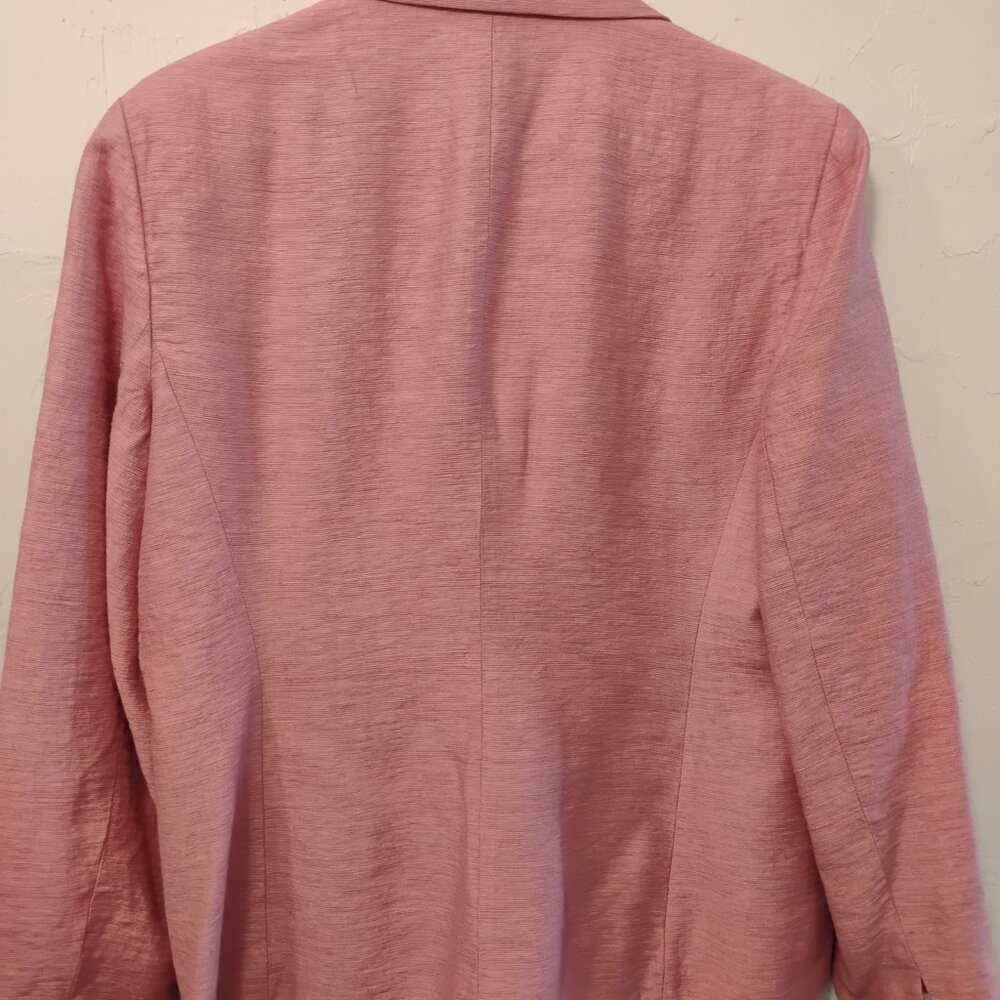 Pretty in Pink Size 16 blazer with patches - thrifted, dry cleaned and designed! - Picture 4 of 5